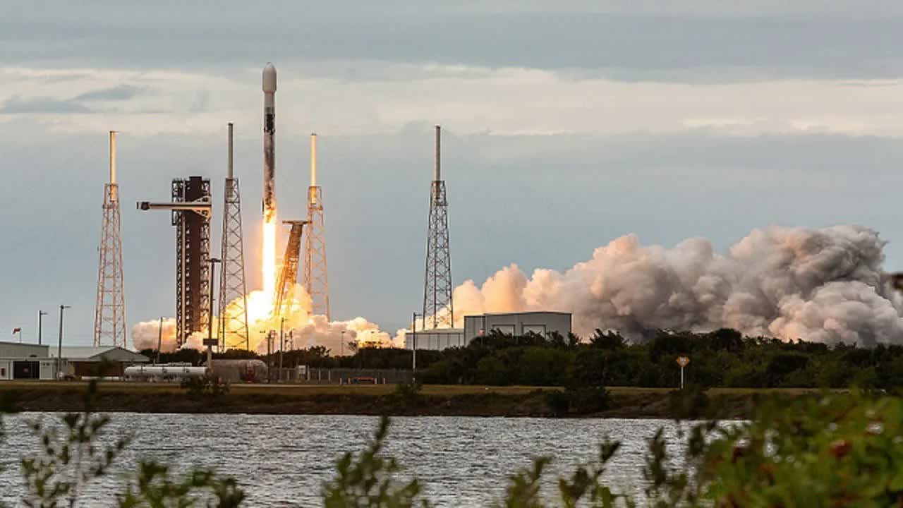 SpaceX Said to Pursue 2026 IPO