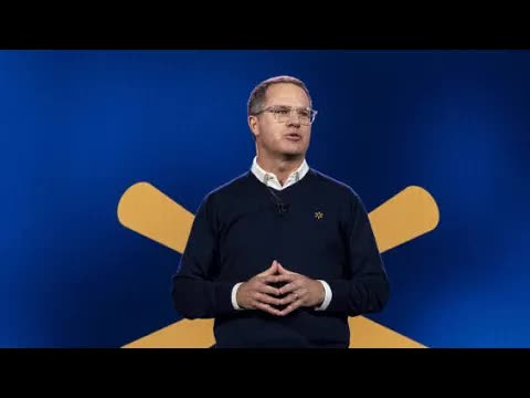 Walmart CEO McMillon to Retire in February, US Head Will Take Over