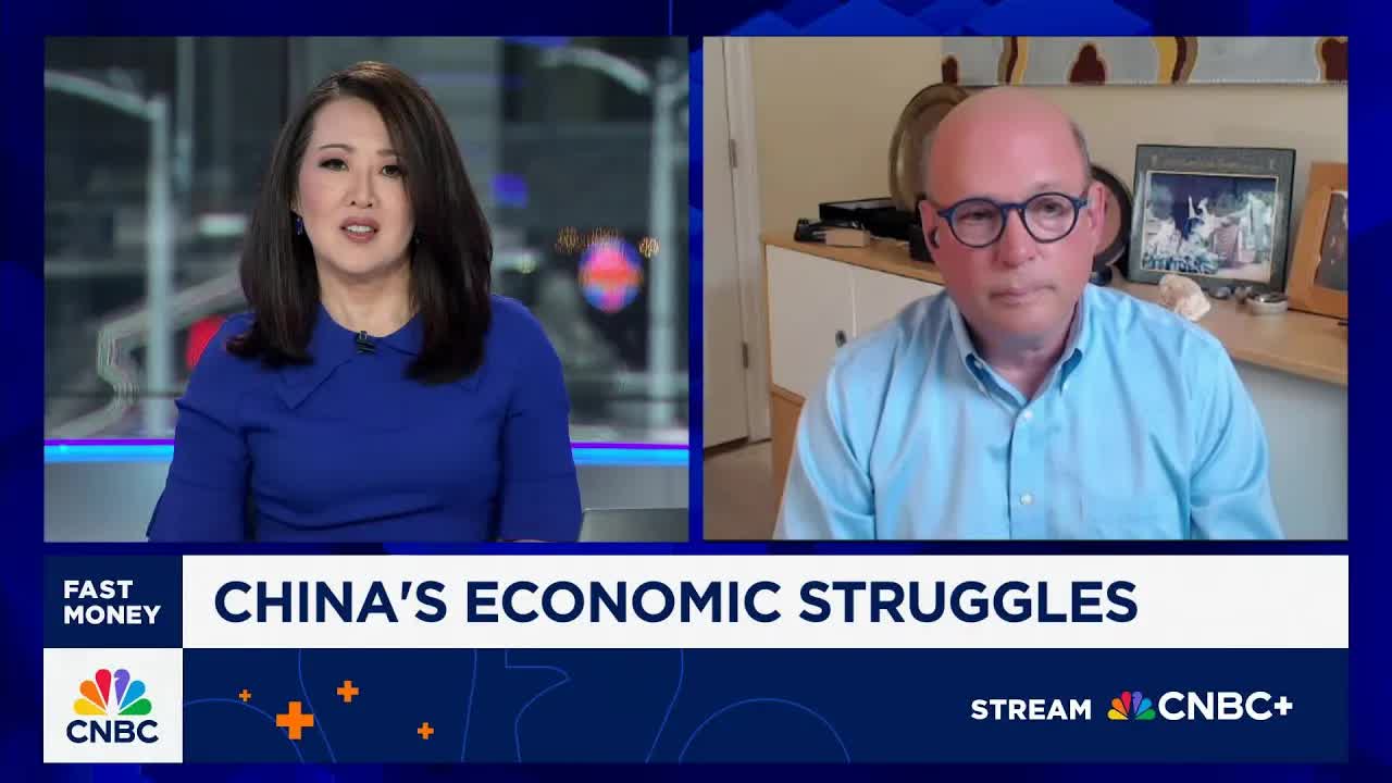 China 'walking tight rope' with factory activity during U.S. uncertainty, says David Riedel
