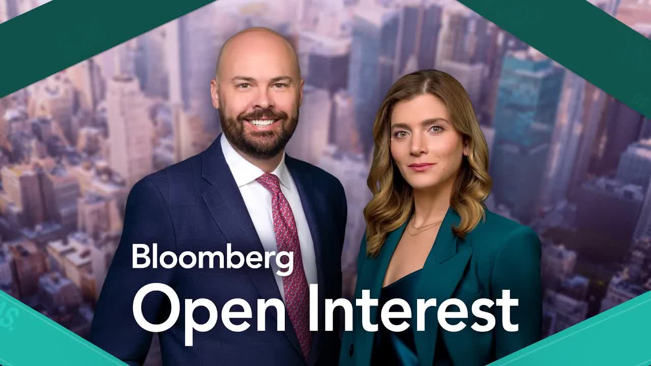 Oil Surges Above $105, Arnott Warns of Bubble Risk